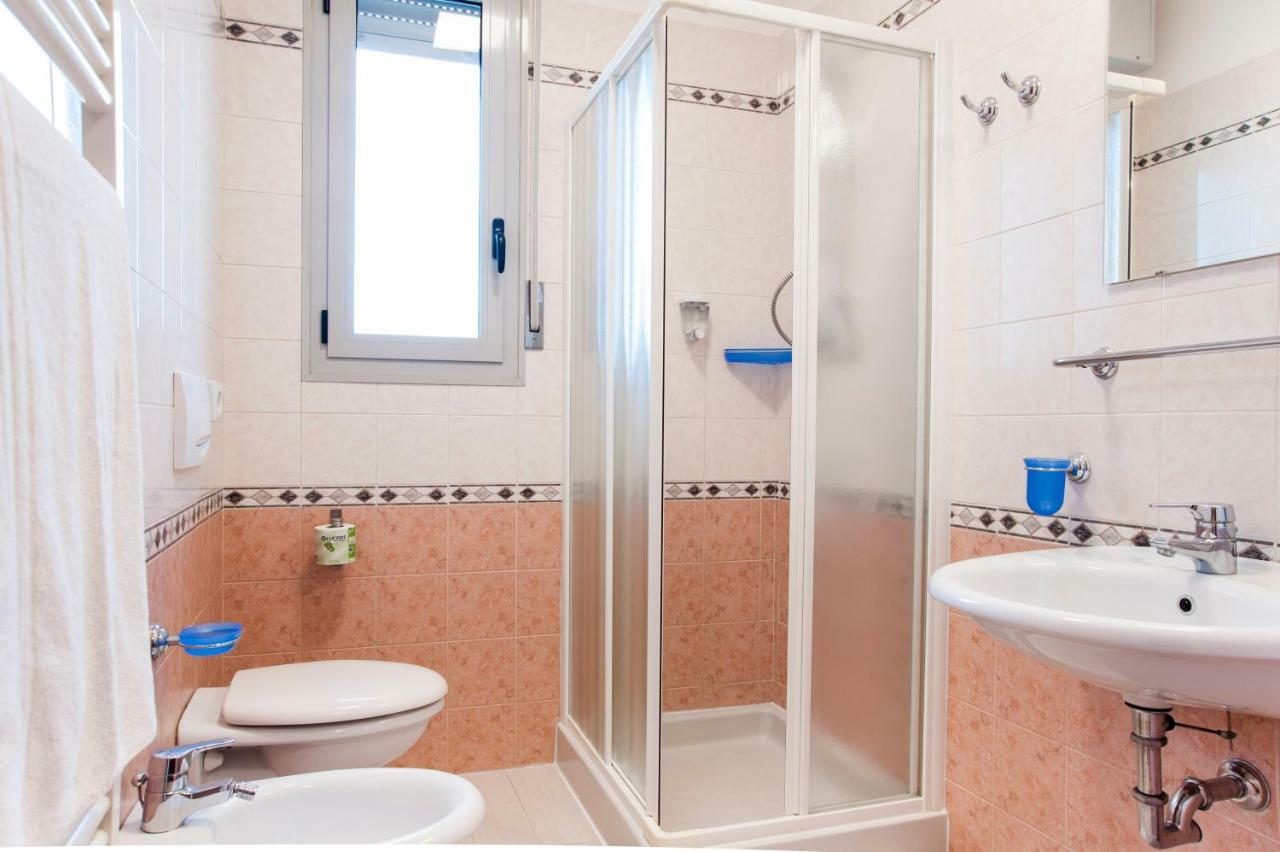 Residence Cigno Rimini Ngoại thất bức ảnh