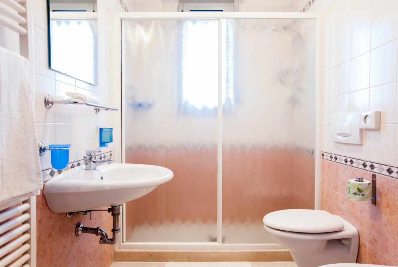Residence Cigno Rimini Ngoại thất bức ảnh