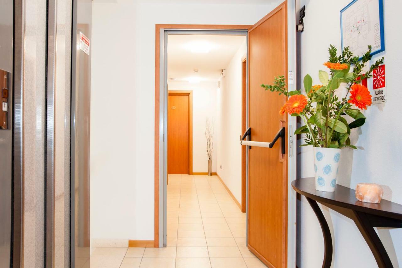 Residence Cigno Rimini Ngoại thất bức ảnh